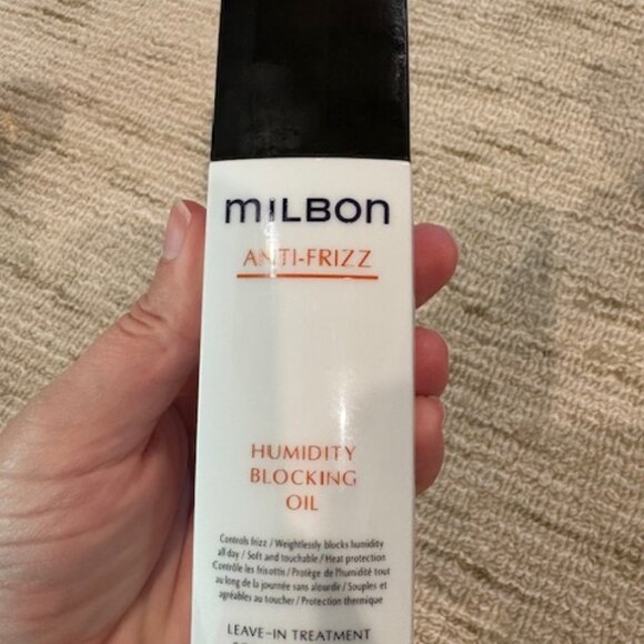 Milbon Anti Frizz Hair Oil - Picture 1 of 3